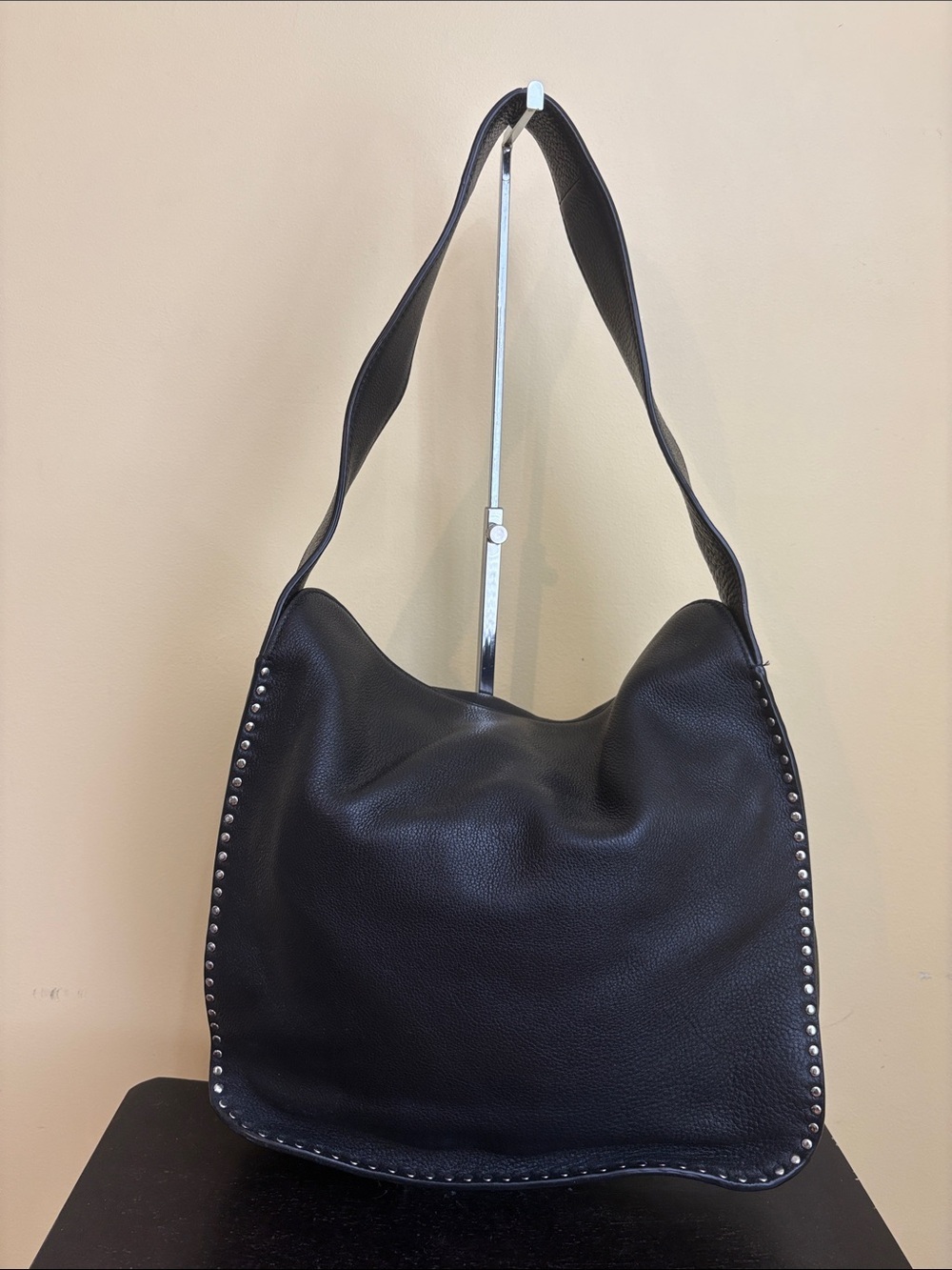 Michael Kors Astor Large Black Leather Studded Slouchy Relaxed Hobo Shoulder Bag - Picture 10 of 16